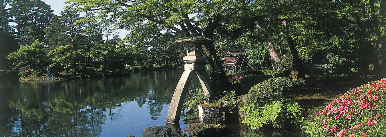 歴史ある有名スポットが多い加賀百万石の町へ
