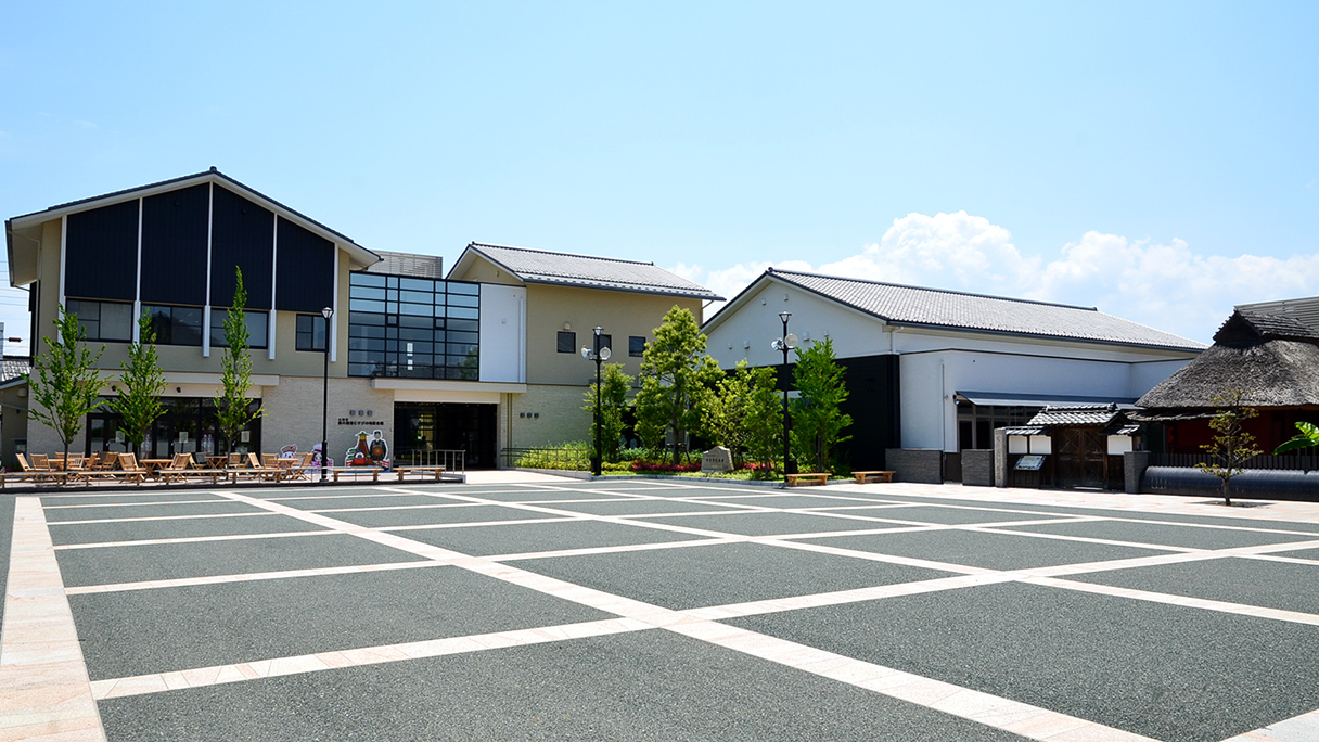 奥の細道むすびの地記念館