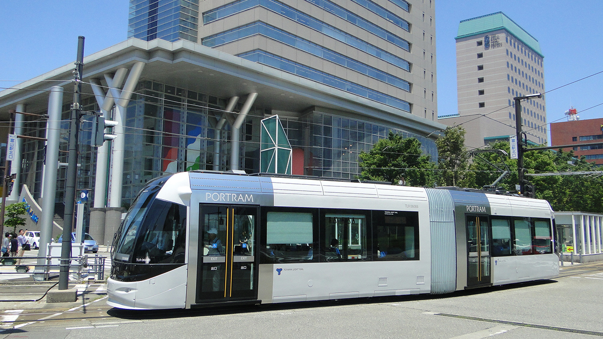 富山ライトレール